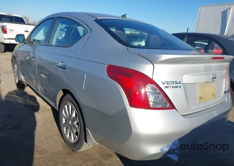2013 Nissan Versa 1.6 Sv z USA, uszkodzony, nr VIN 3N1CN7AP3DL839669